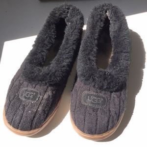 RARE UGG Cable Knit Slip-ons ✨